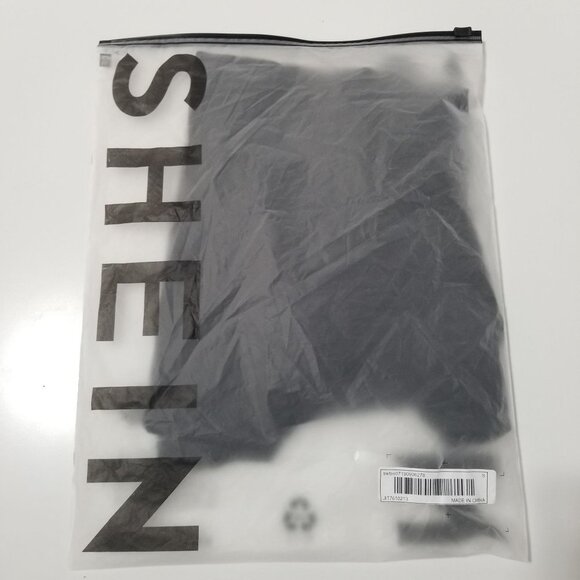 SHEIN Essnce Short Sleeve Solid Tee Size S Color Black - Picture 3 of 4